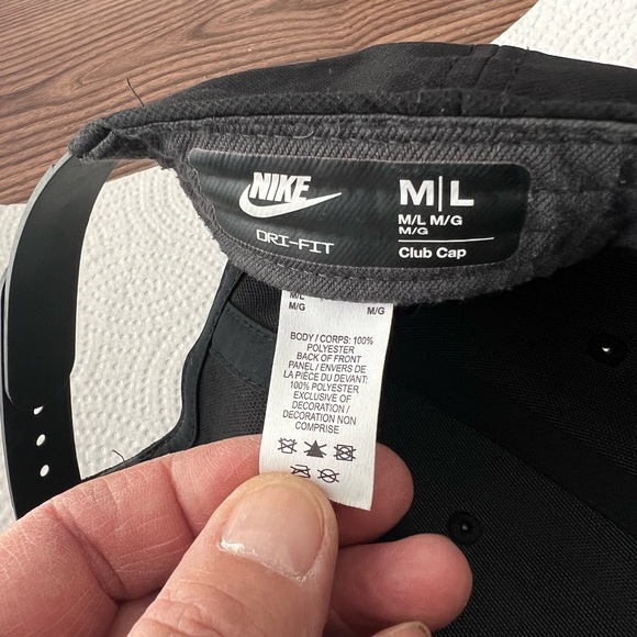 Nike Black and White Logo Cap DRI-FIT - Picture 5 of 5